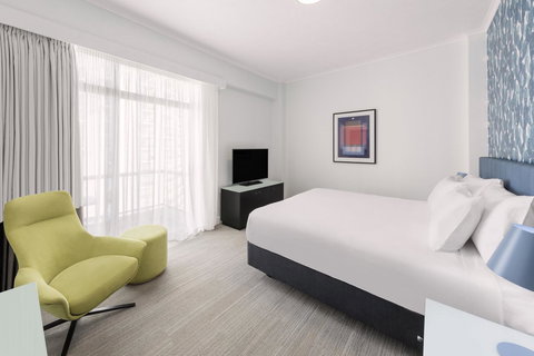 Vibe Hotel Gold Coast - Accommodation Whitsundays 16