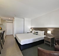 Smart Motels Bert Hinkler - Accommodation Whitsundays