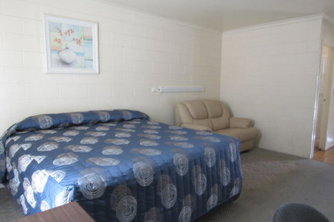 The Park Motel - Accommodation Whitsundays 6