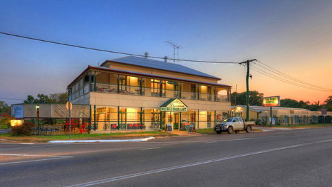 The Park Motel - Accommodation Whitsundays 8