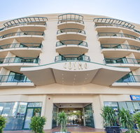 Central Cosmo Apartment Hotel - Accommodation Whitsundays