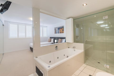 Echelon Apartments Yeppoon - Accommodation Whitsundays 10