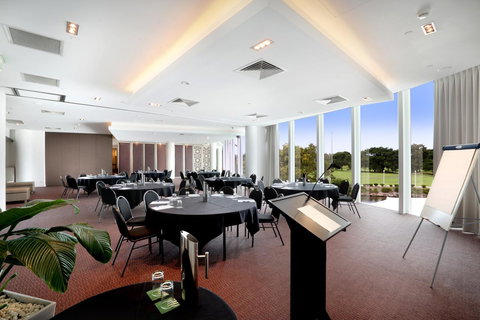 RACV Royal Pines Resort Gold Coast - Accommodation Whitsundays 39