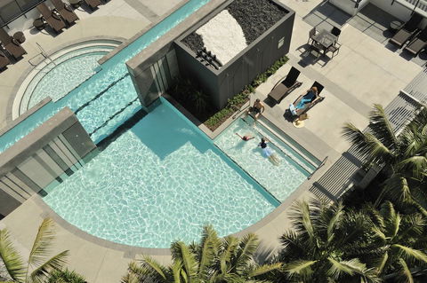 Peppers Broadbeach - Accommodation Whitsundays 0