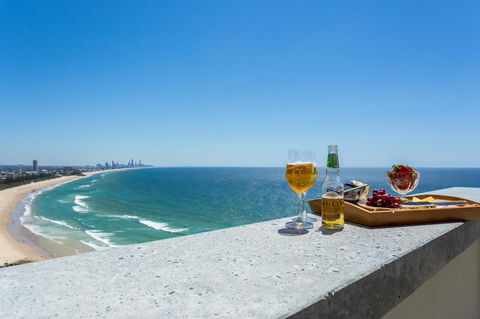 Gemini Court Holiday Apartments - Accommodation Whitsundays 2