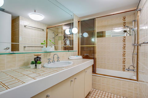 Gemini Court Holiday Apartments - Accommodation Whitsundays 11