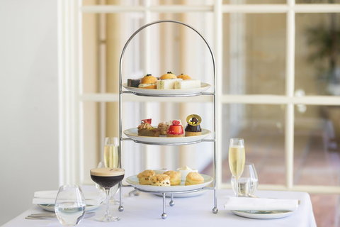 InterContinental Sanctuary Cove Resort, An IHG Hotel - Accommodation Whitsundays 20