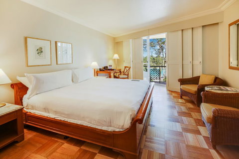 InterContinental Sanctuary Cove Resort, An IHG Hotel - Accommodation Whitsundays 31