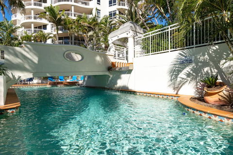 ULTIQA Burleigh Mediterranean Resort - Accommodation Whitsundays 12