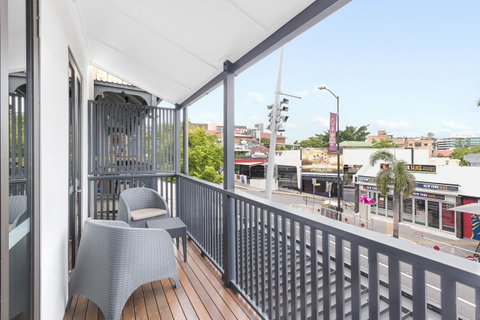 The Beetson Hotel -formerly Gambaro Hotel - Accommodation Whitsundays 25
