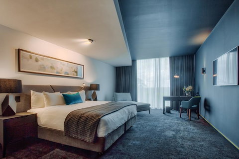 Eatons Hill Hotel - Accommodation Whitsundays 22