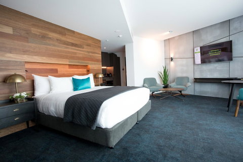 Eatons Hill Hotel - Accommodation Whitsundays 35