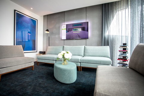 Eatons Hill Hotel - Accommodation Whitsundays 32
