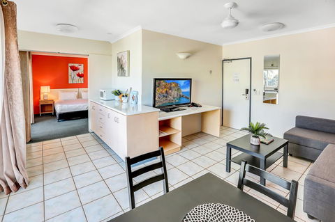 Coral Tree Inn - Accommodation Whitsundays 25