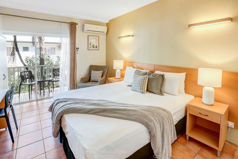 Coral Tree Inn - Accommodation Whitsundays 13