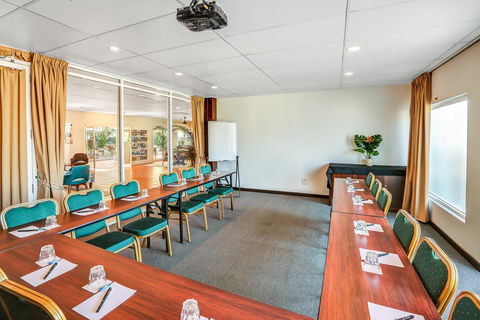 Coral Tree Inn - Accommodation Whitsundays 9