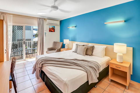 Coral Tree Inn - Accommodation Whitsundays 0