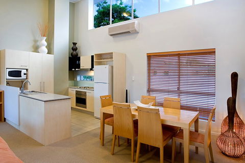 Verano Resort Noosa - Accommodation Whitsundays 18