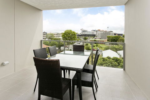 Arise Princess Regent Apartments - Accommodation Whitsundays 10