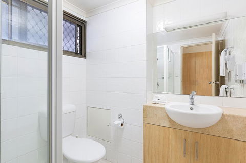 Reef Gateway Hotel - Accommodation Whitsundays 9