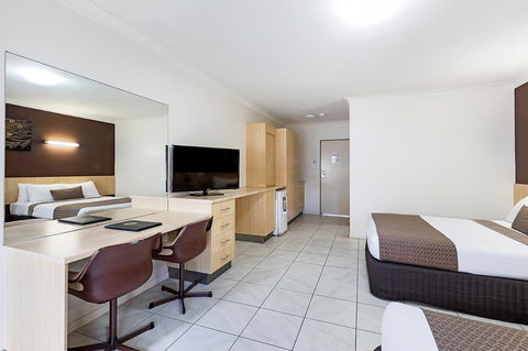 Reef Gateway Hotel - Accommodation Whitsundays 3