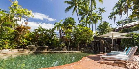 Club Tropical Resort - Official Onsite Reception & Check In - Accommodation Whitsundays 18