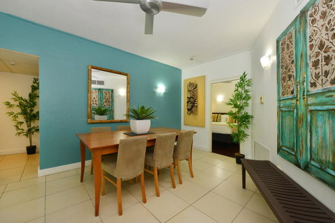 Club Tropical Resort - Official Onsite Reception & Check In - Accommodation Whitsundays 30