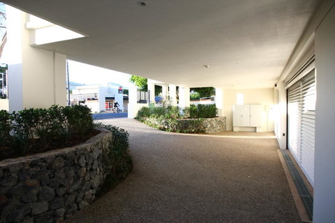 Domain Serviced Apartments - Accommodation Whitsundays 20