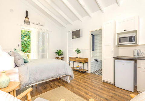 Hampton Estate Wines - Accommodation Whitsundays 7