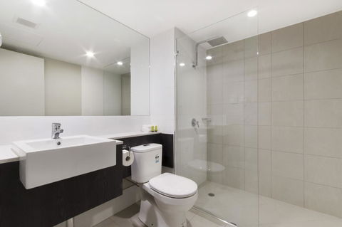 Sunshine Tower Hotel - Accommodation Whitsundays 16