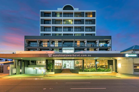 Sunshine Tower Hotel - Accommodation Whitsundays 4