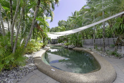 Tropical Nites Holiday Townhouses - Accommodation Whitsundays 3