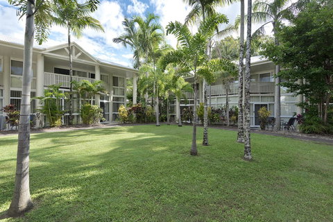 Tropical Nites Holiday Townhouses - Accommodation Whitsundays 0