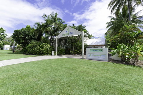 Tropical Nites Holiday Townhouses - Accommodation Whitsundays 11