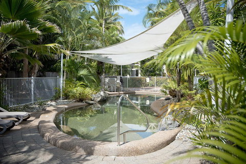 Tropical Nites Holiday Townhouses - Accommodation Whitsundays 20