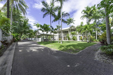Tropical Nites Holiday Townhouses - Accommodation Whitsundays 5
