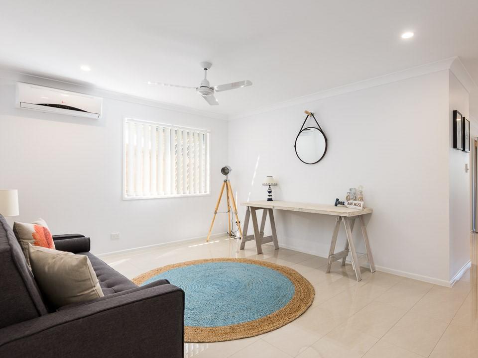Lota QLD Accommodation Whitsundays
