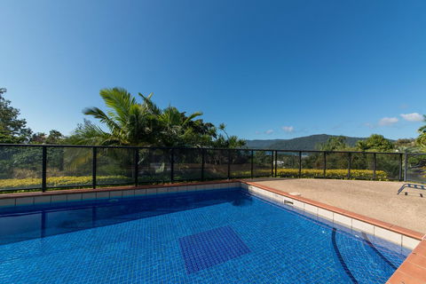 Paradise Penthouse At Waves - Airlie Beach - Accommodation Whitsundays 3