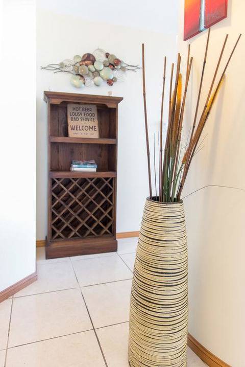 Paradise Penthouse At Waves - Airlie Beach - Accommodation Whitsundays 18