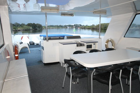 Coomera Houseboats - Accommodation Whitsundays 26