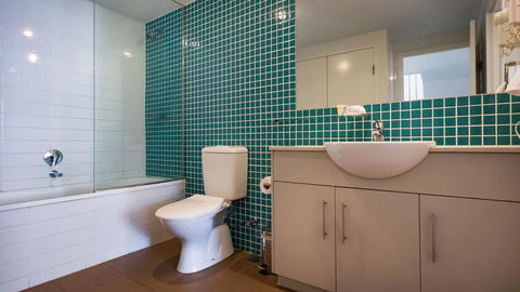 Swell Resort Burleigh Heads - Accommodation Whitsundays 6