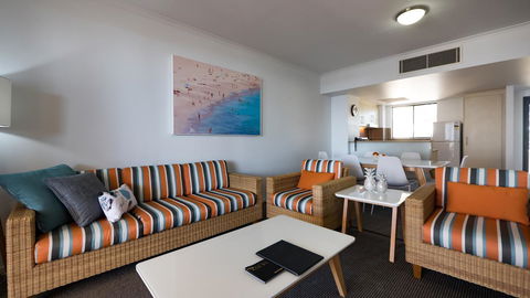 Swell Resort Burleigh Heads - Accommodation Whitsundays 9
