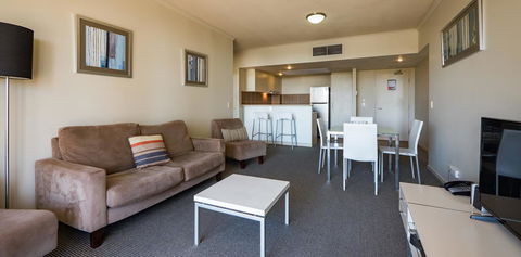 Swell Resort Burleigh Heads - Accommodation Whitsundays 35