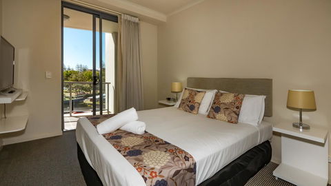Swell Resort Burleigh Heads - Accommodation Whitsundays 34
