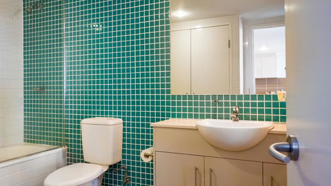Swell Resort Burleigh Heads - Accommodation Whitsundays 41