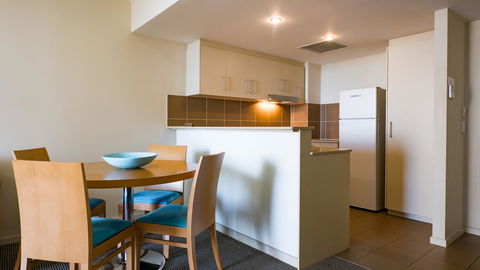Swell Resort Burleigh Heads - Accommodation Whitsundays 4