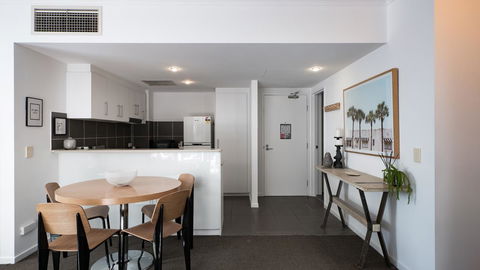 Swell Resort Burleigh Heads - Accommodation Whitsundays 40