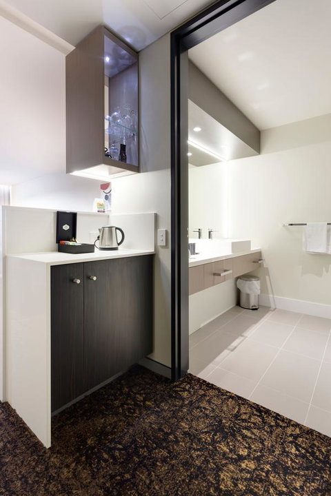 Calamvale Hotel Suites And Conference Centre - Accommodation Whitsundays 14