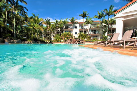 Grande Florida Beachside Resort - Accommodation Whitsundays 0