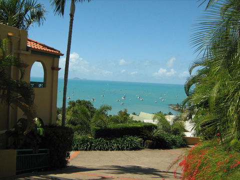 Toscana Village Resort - Accommodation Whitsundays 4